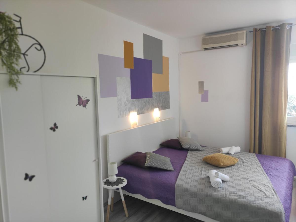 Apartman Iris S Terasom Rijeka Exterior photo