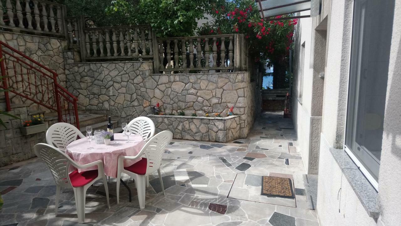 Apartman Iris S Terasom Rijeka Exterior photo